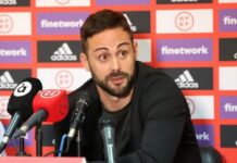 Acusan a DT de agredir a periodista discapacitado