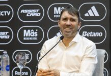 Coudet va por su cuarto triunfo como DT ante Boca