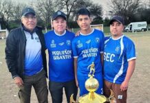 La escuela de fútbol «Pequeños gigantes» se consagró campeón